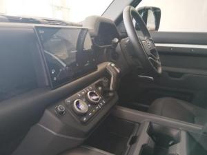 Land Rover Defender 110 D350 X-Dynamic HSE - Image 3