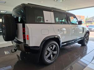 Land Rover Defender 110 D350 X-Dynamic HSE - Image 6