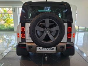 Land Rover Defender 110 D350 X-Dynamic HSE - Image 8