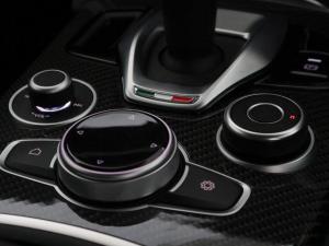 Alfa Romeo Stelvio Quadrifoglio Q4 - Image 28
