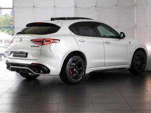 Alfa Romeo Stelvio Quadrifoglio Q4 - Image 9