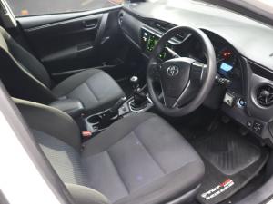 Toyota Corolla Quest 1.8 Plus manual - Image 12