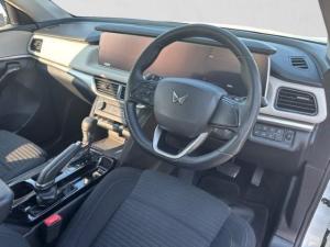 Mahindra XUV700 2.0T AX5 - Image 16