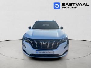 Mahindra XUV700 2.0T AX5 - Image 2