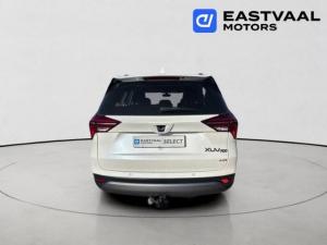 Mahindra XUV700 2.0T AX5 - Image 6
