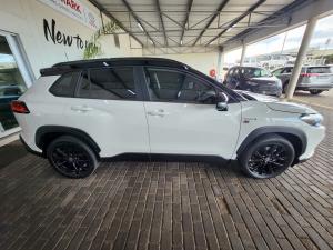 Toyota Corolla Cross 1.8 Hybrid GR-Sport - Image 3