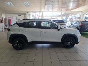 Toyota Starlet Cross 1.5 XS auto - Image 3