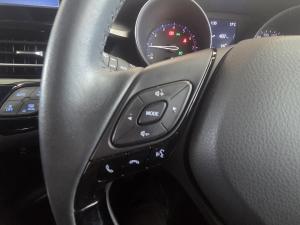 Toyota C-HR 1.2T Plus auto - Image 9