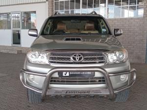 Toyota Fortuner 3.0D-4D - Image 4