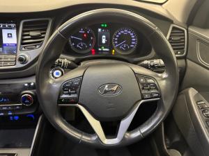 Hyundai Tucson 2.0CRDi Elite - Image 8
