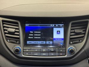 Hyundai Tucson 2.0CRDi Elite - Image 12