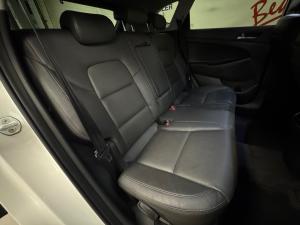 Hyundai Tucson 2.0CRDi Elite - Image 16