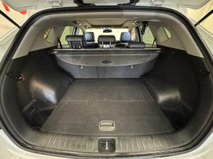 Hyundai Tucson 2.0CRDi Elite - Image 18