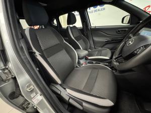 Nissan Magnite 1.0 Turbo Acenta Kuro auto - Image 15