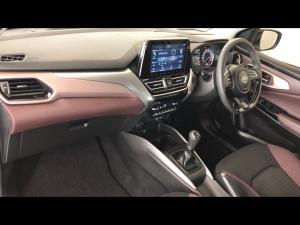 Toyota Starlet Cross 1.5 XR manual - Image 7