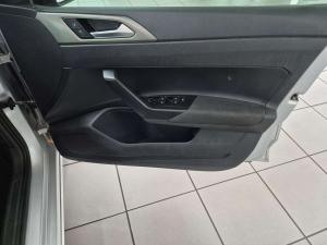 Volkswagen Polo 1.0 TSI Comfortline - Image 11