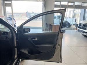 Volkswagen Polo Vivo 1.4 Trendline - Image 14