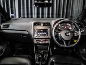 Volkswagen Polo Vivo hatch 1.4 Comfortline - Image 7