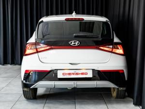 Hyundai i20 1.2 Premium - Image 4