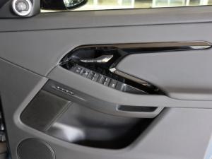 Land Rover Range Rover Evoque D200 R-Dynamic SE - Image 30