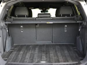 Land Rover Discovery Sport D200 R-Dynamic HSE - Image 11