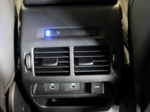 Land Rover Discovery Sport D200 R-Dynamic HSE - Image 24