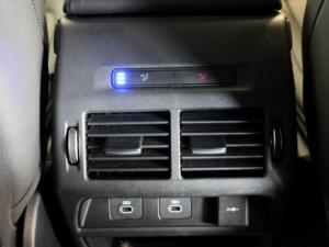 Land Rover Discovery Sport D200 R-Dynamic HSE - Image 25
