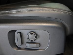 Land Rover Discovery Sport D200 R-Dynamic HSE - Image 28