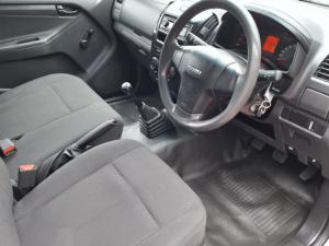 Isuzu D-Max Gen 6 250C single cab Fleetside - Image 6