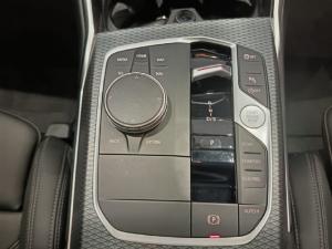 BMW 3 Series 320i Mzansi Edition - Image 16