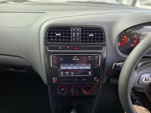 Volkswagen Polo Vivo hatch 1.6 Comfortline auto - Image 15