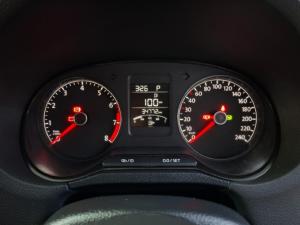 Volkswagen Polo Vivo hatch 1.6 Comfortline auto - Image 19