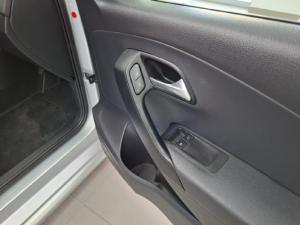Volkswagen Polo Vivo hatch 1.4 Trendline - Image 8