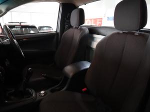 Isuzu D-Max 250 4x4 Hi-Ride - Image 12