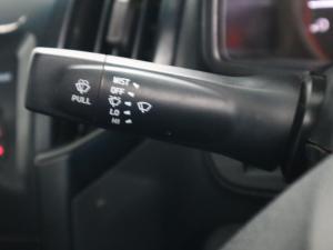 Isuzu D-Max 250 4x4 Hi-Ride - Image 18