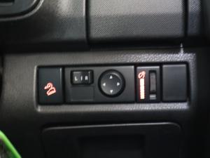 Isuzu D-Max 250 4x4 Hi-Ride - Image 20