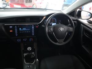 Toyota Corolla Quest 1.8 Plus manual - Image 11