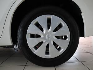 Toyota Corolla Quest 1.8 Plus manual - Image 22