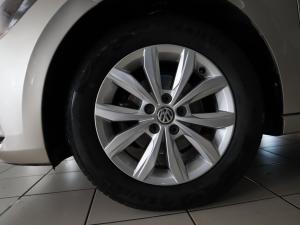 Volkswagen Polo hatch 1.0TSI Comfortline - Image 25