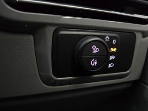 Volkswagen Transporter 2.0TDI Kombi SWB Edition - Image 24