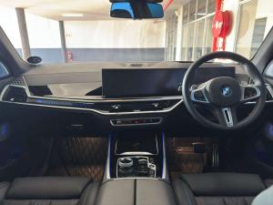BMW X5 M60i - Image 10