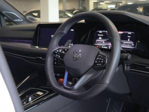 Volkswagen Golf R - Image 11