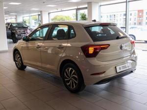 Volkswagen Polo hatch 1.0TSI - Image 8