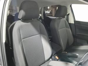 Volkswagen Polo hatch 1.0TSI Life auto - Image 13