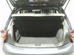 Volkswagen Polo hatch 1.0TSI Life auto - Image 15