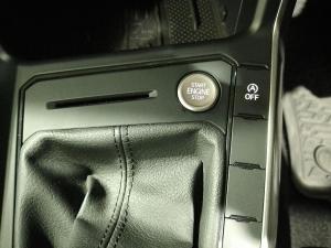 Volkswagen Polo hatch 1.0TSI Life auto - Image 24
