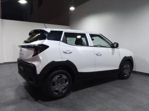 Mahindra XUV 3XO 1.2T MX2 auto - Image 28
