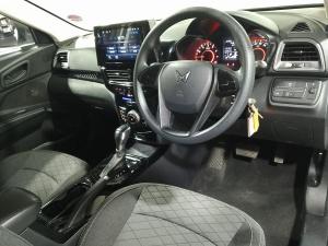 Mahindra XUV 3XO 1.2T MX2 auto - Image 8