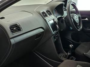 Volkswagen Polo Vivo hatch 1.4 Life - Image 5