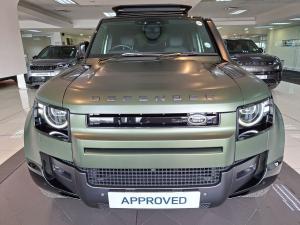 Land Rover Defender 110 D350 X-Dynamic HSE - Image 1
